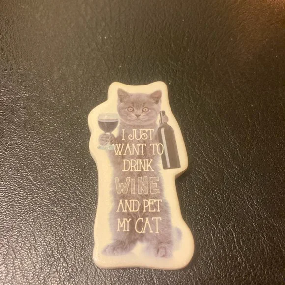 Cat Magnet - Picture 1 of 3